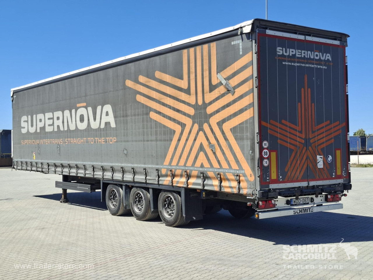 Schmitz Cargobull Curtainsider Mega 