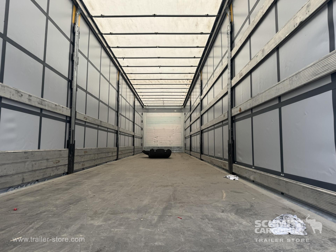 Schmitz Cargobull Curtainsider Standard 