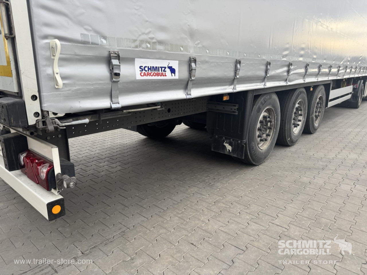 Schmitz Cargobull Curtainsider Standard 