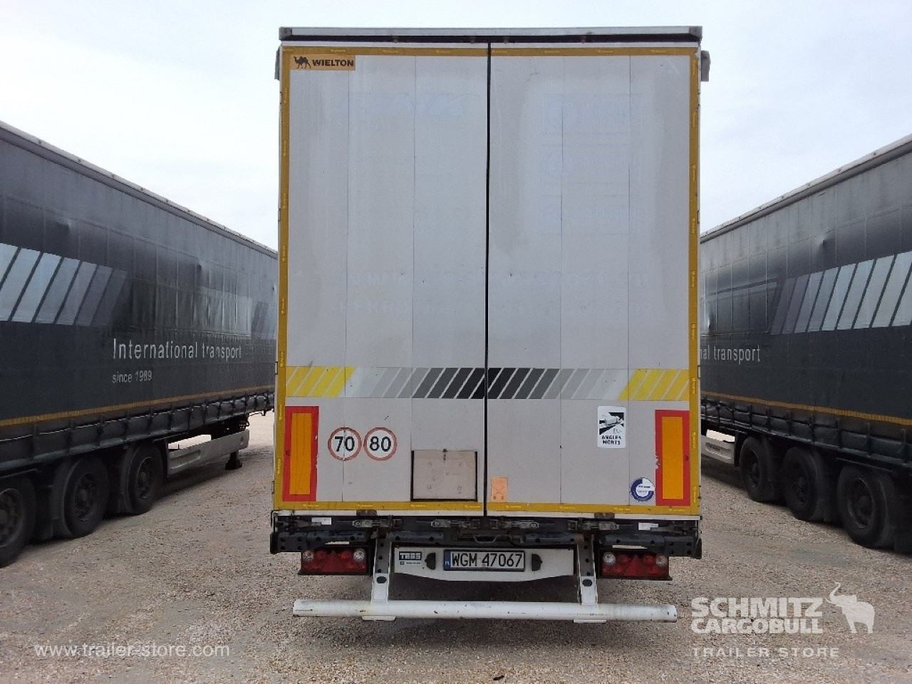 WIELTON Curtainsider Mega 