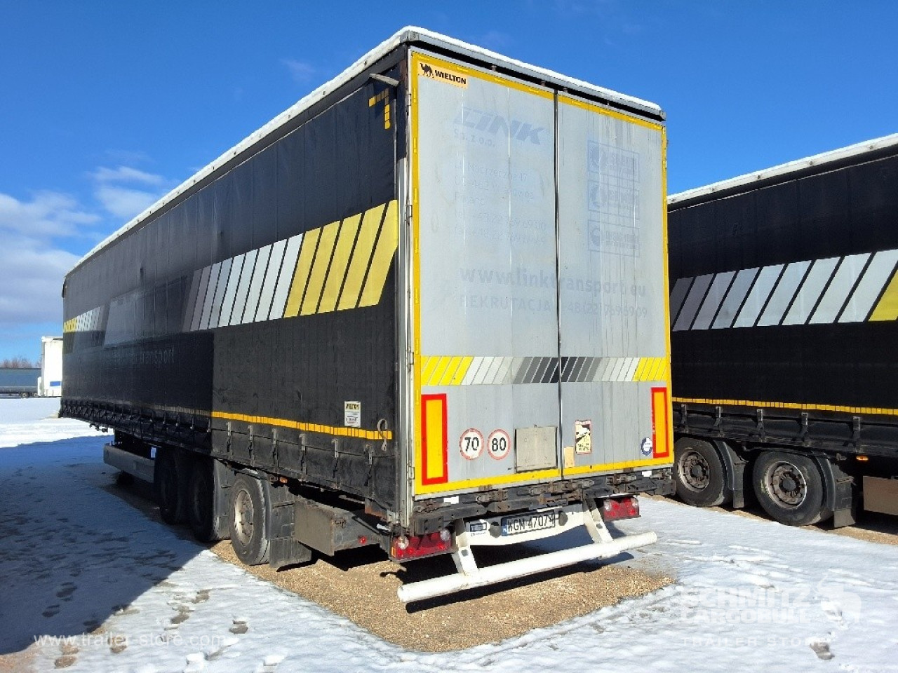 WIELTON Curtainsider Mega 