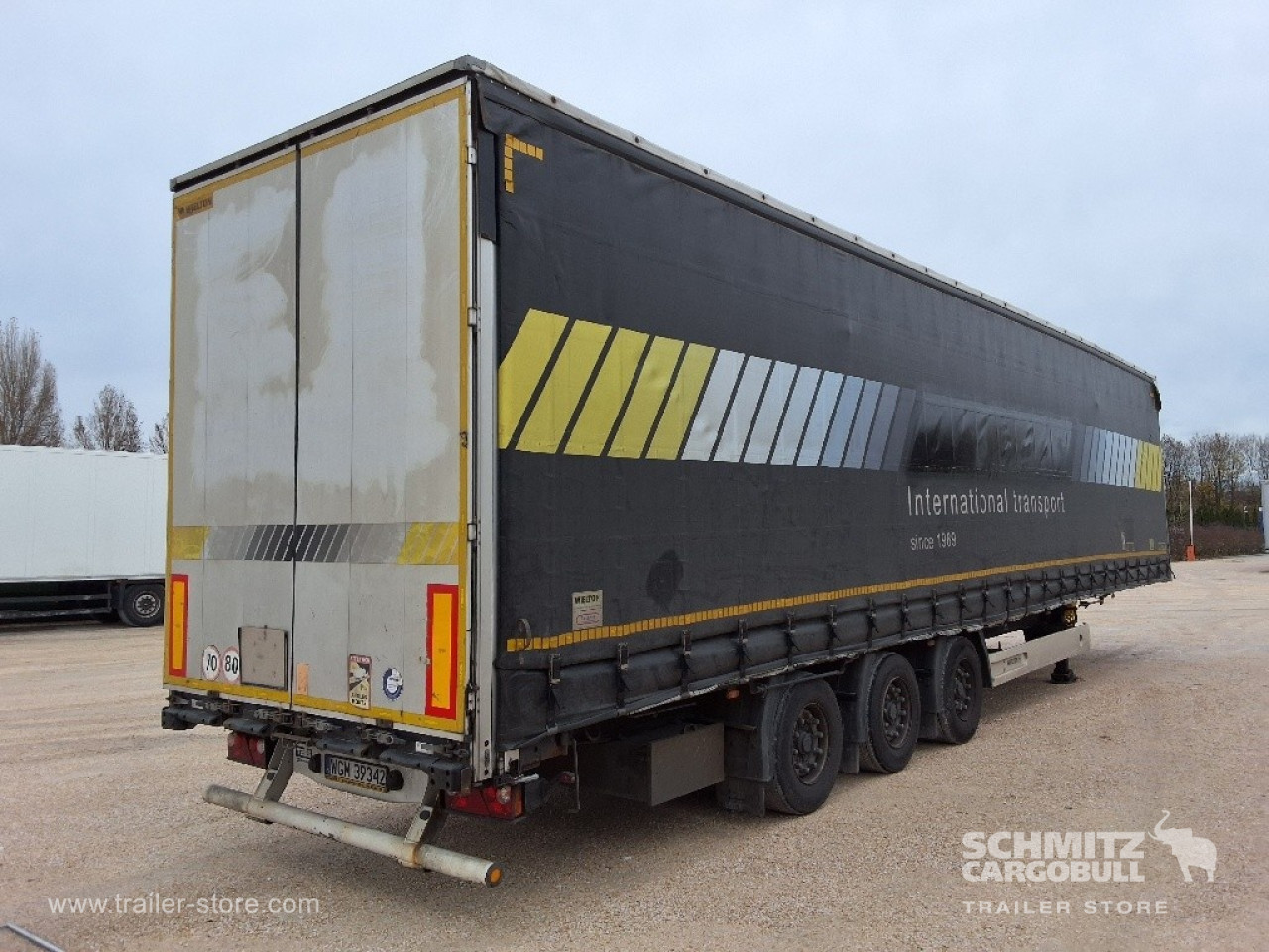 WIELTON Curtainsider Mega 