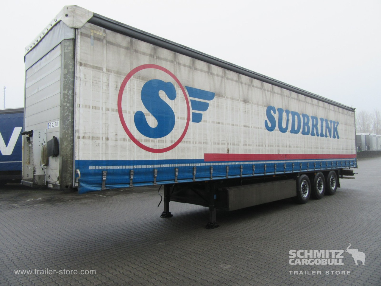 Schmitz Cargobull Curtainsider Standard Getränke 