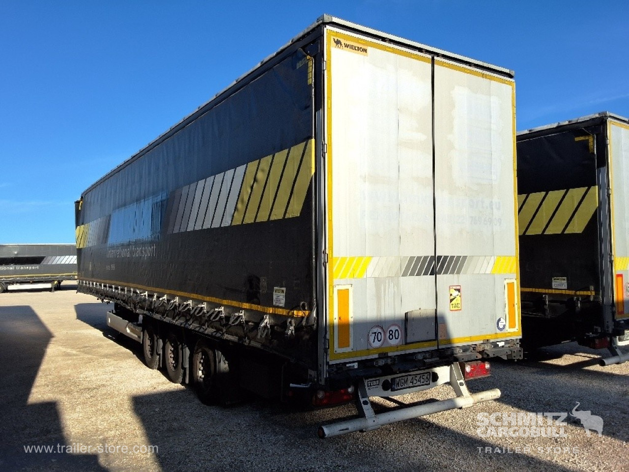 WIELTON Curtainsider Mega 