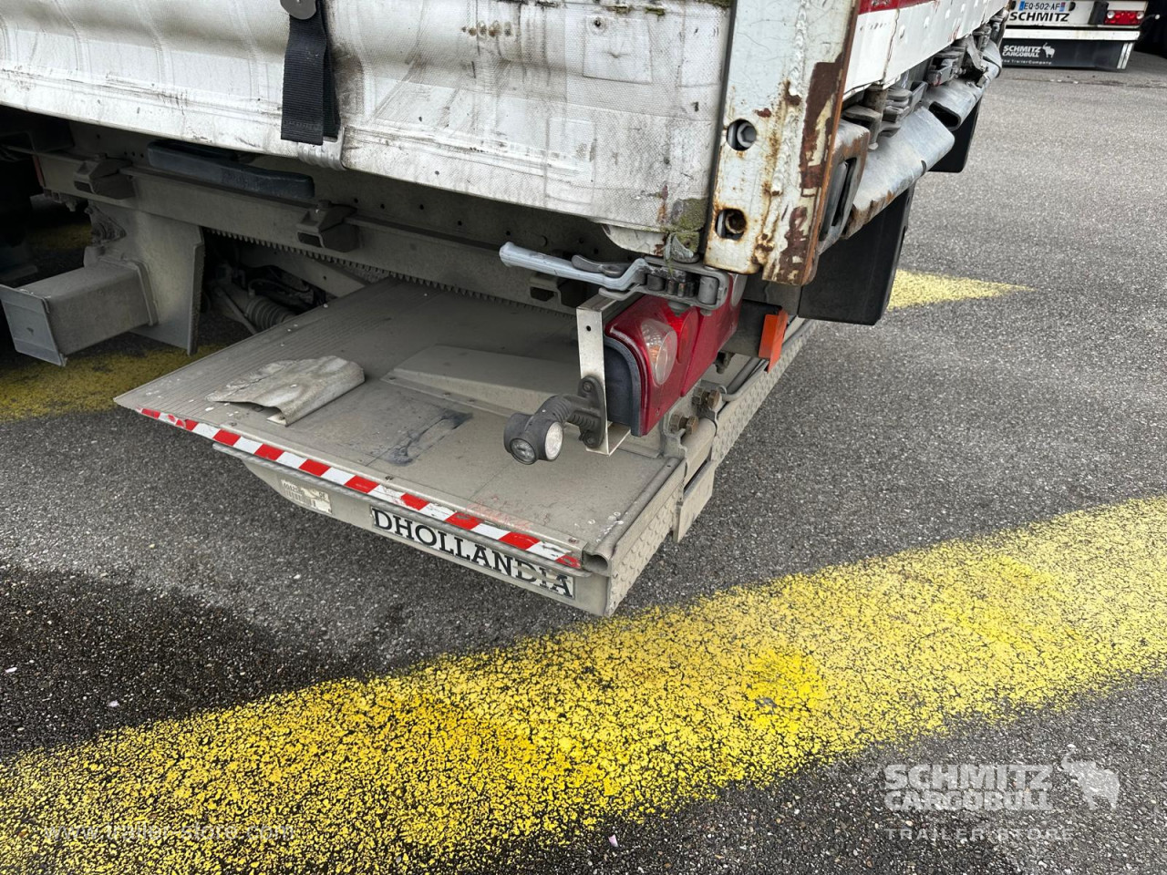 Schmitz Cargobull Semitrailer Curtainsider Standard Hayon 