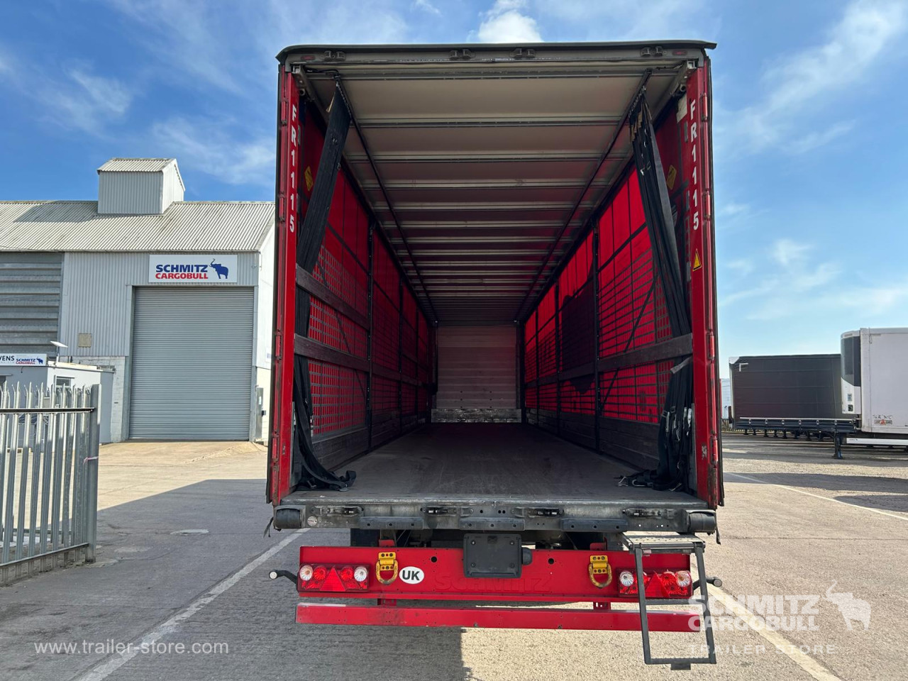 Schmitz Cargobull Curtainsider Standard UK 