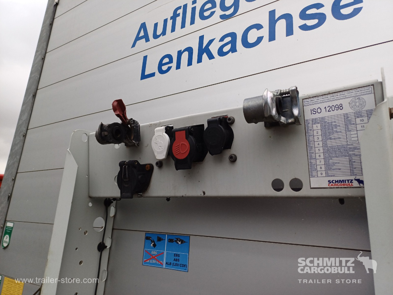 Schmitz Cargobull Curtainsider Standard Staplerhalterung 