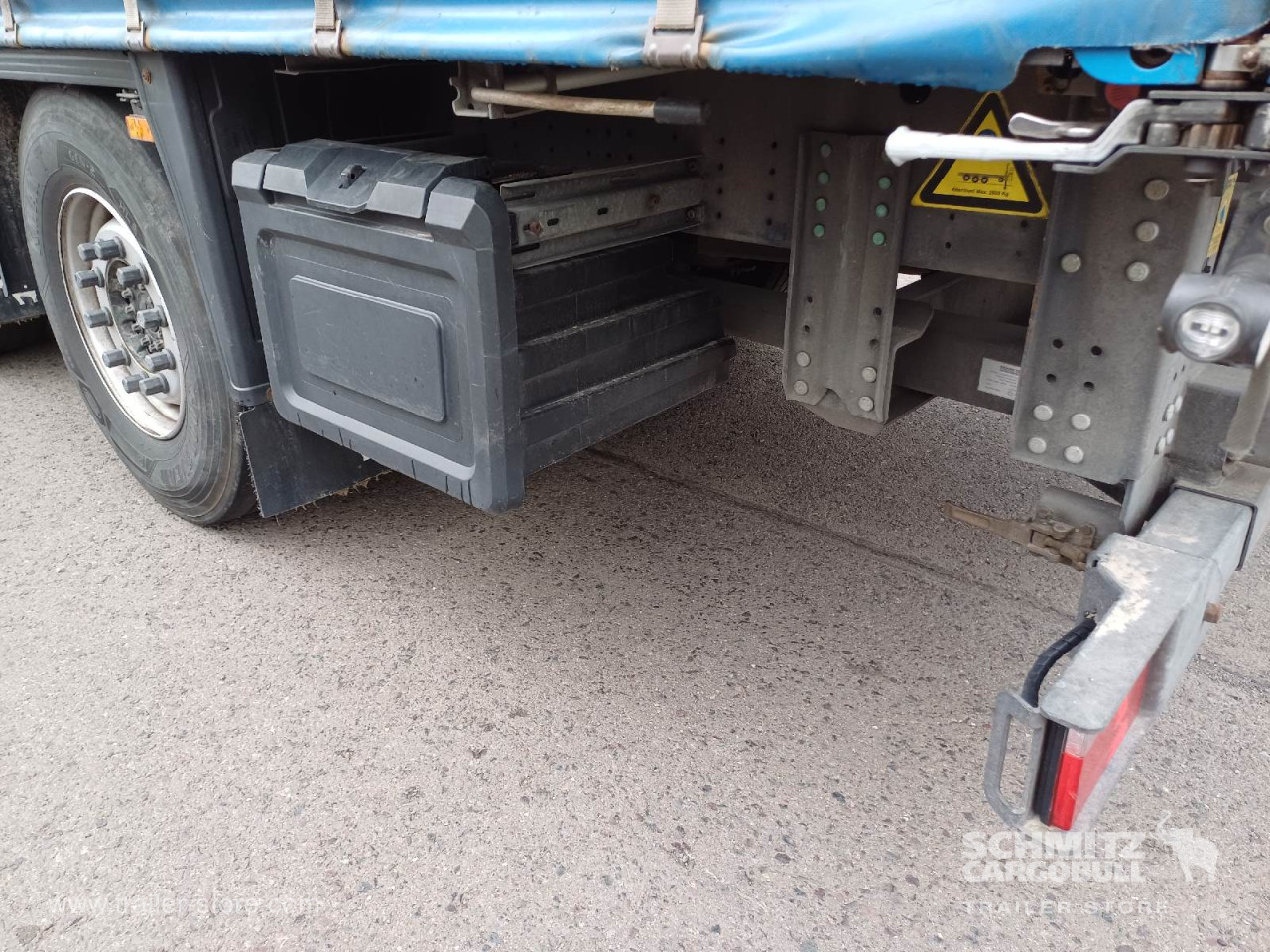 Schmitz Cargobull Curtainsider Standard Staplerhalterung 
