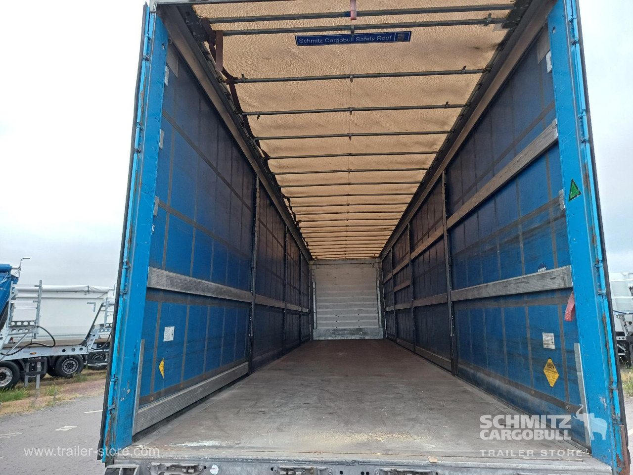 Schmitz Cargobull Curtainsider Standard Staplerhalterung 