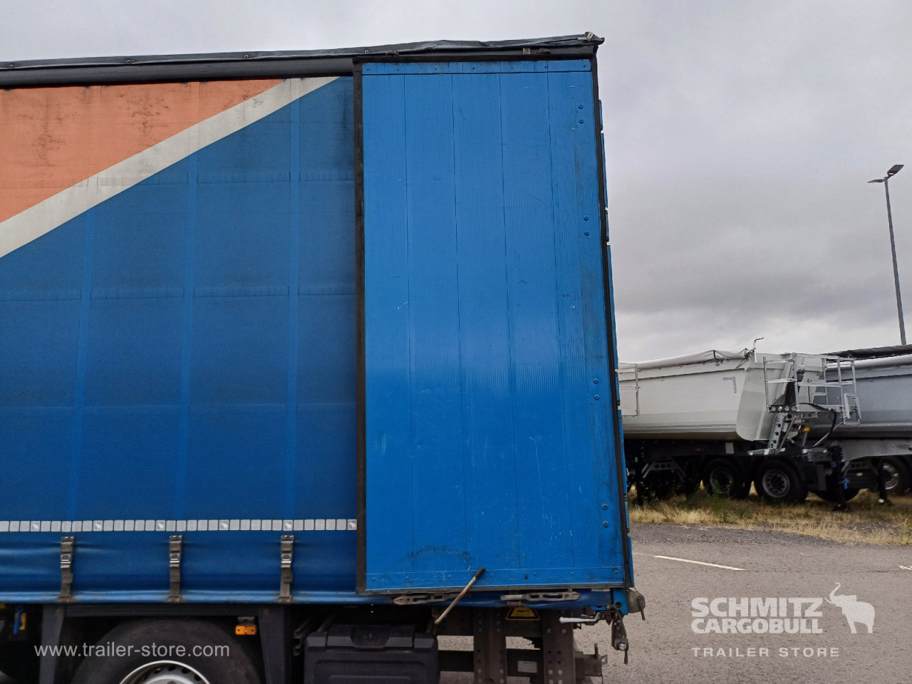 Schmitz Cargobull Curtainsider Standard Staplerhalterung 