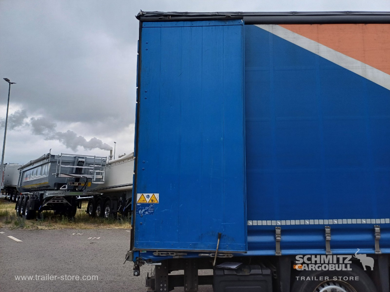 Schmitz Cargobull Curtainsider Standard Staplerhalterung 