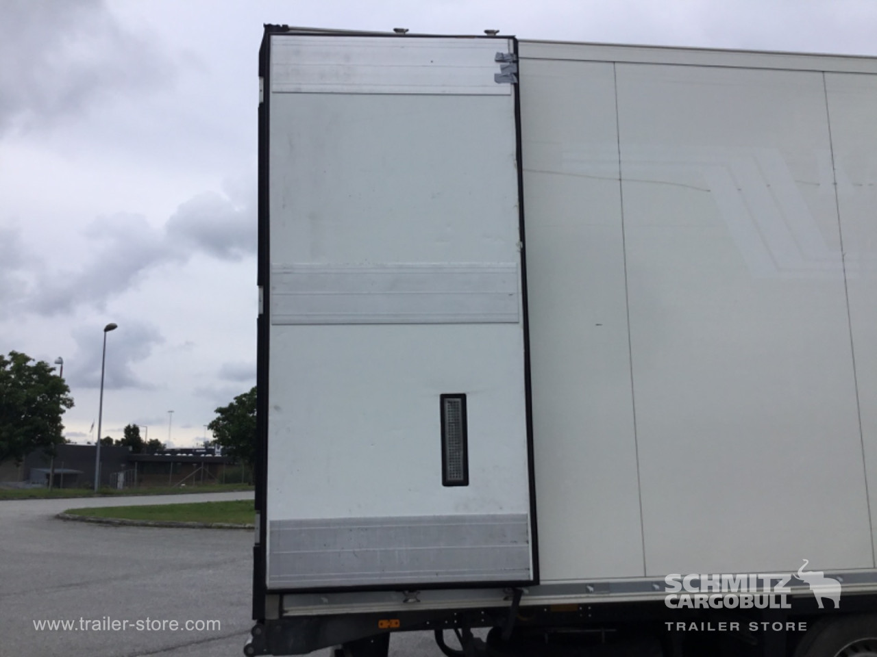 Schmitz Cargobull Reefer Meat hanging system 