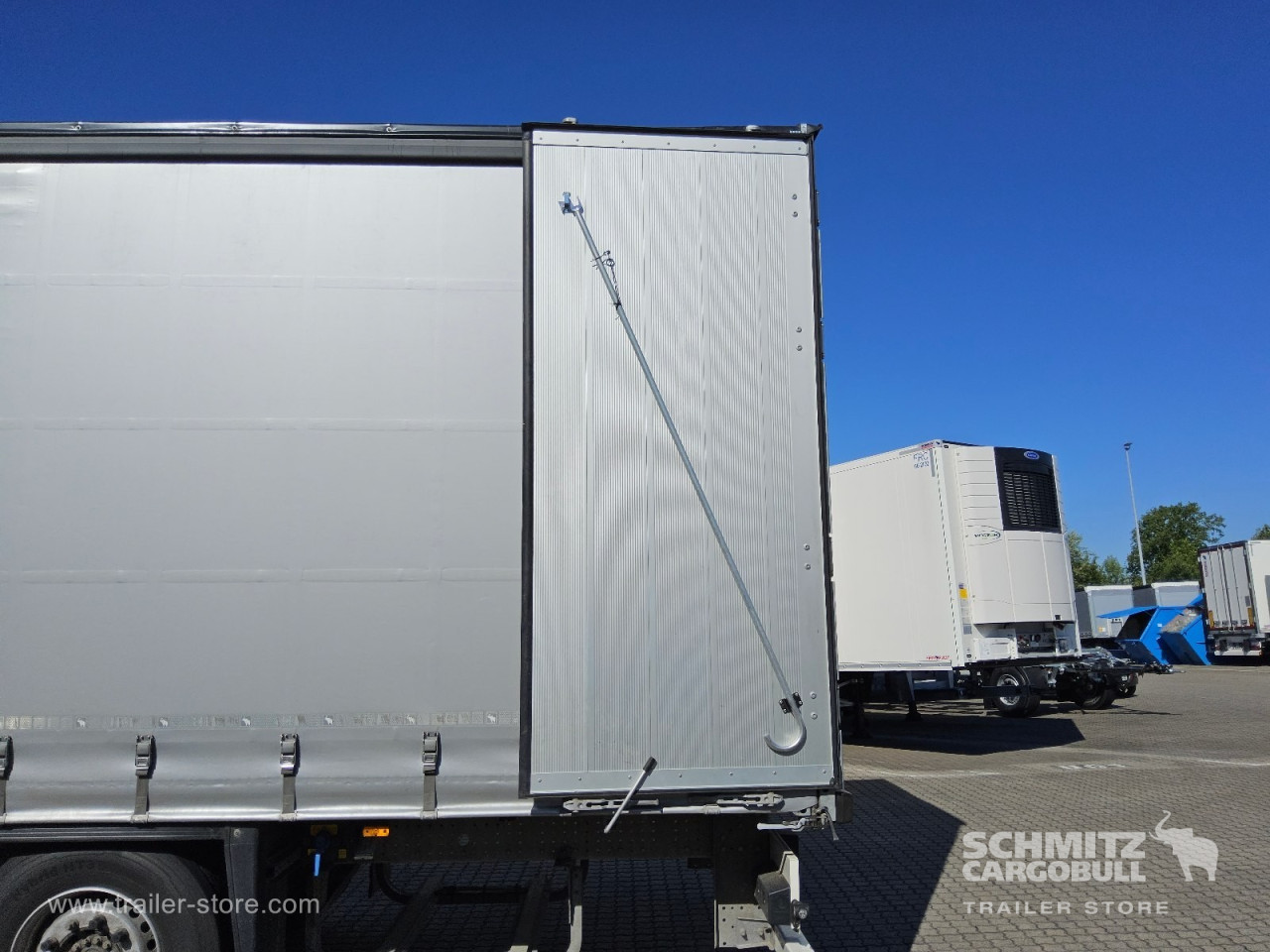 Schmitz Cargobull Curtainsider Standard 