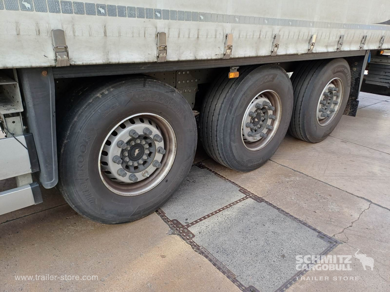 Schmitz Cargobull Curtainsider Standard 