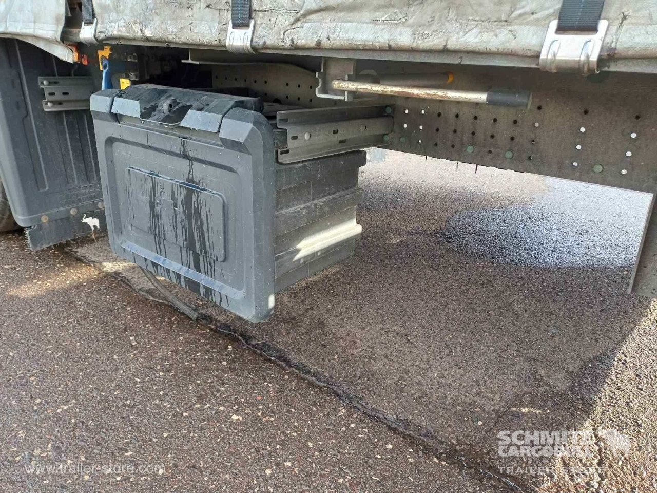 Schmitz Cargobull Curtainsider Mega 