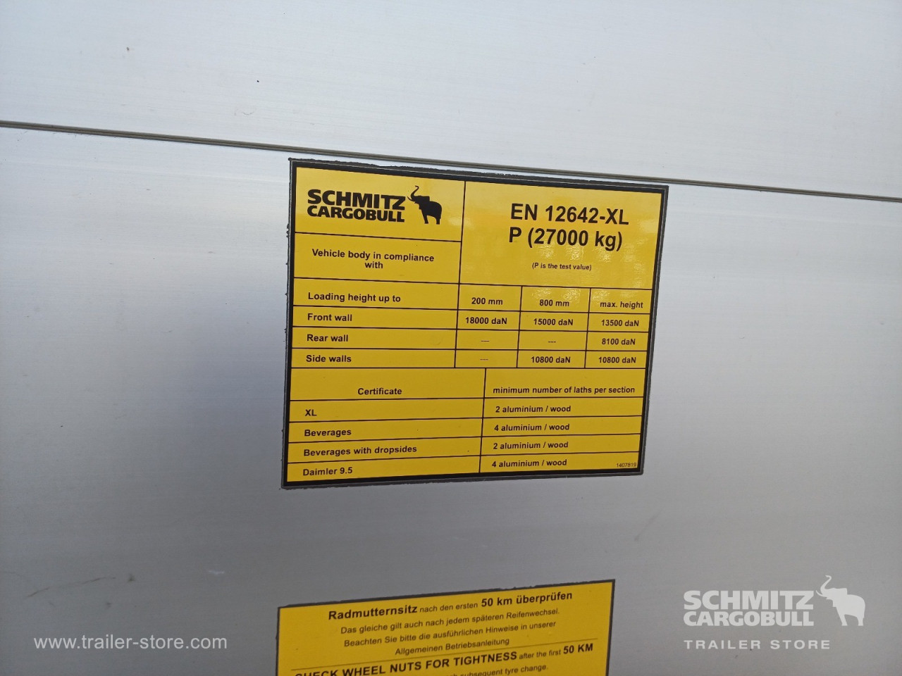 Schmitz Cargobull Curtainsider Mega 