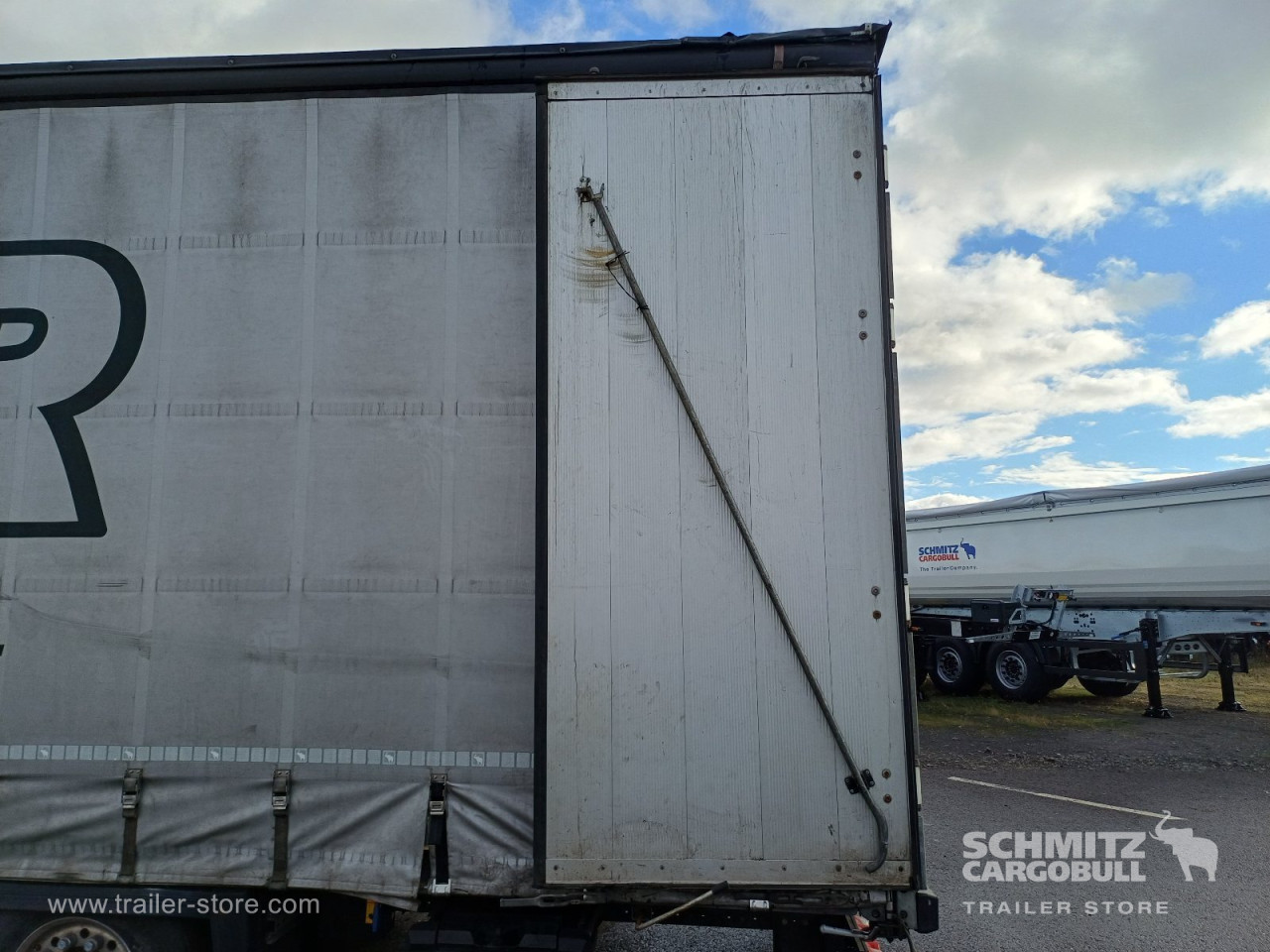 Schmitz Cargobull Curtainsider Mega 