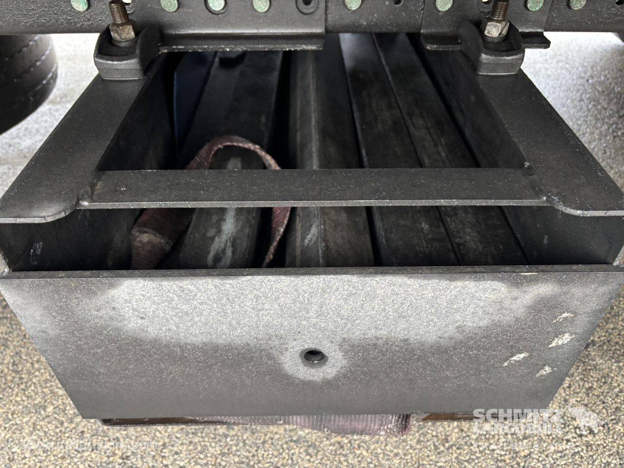 Schmitz Cargobull Curtainsider Mega 