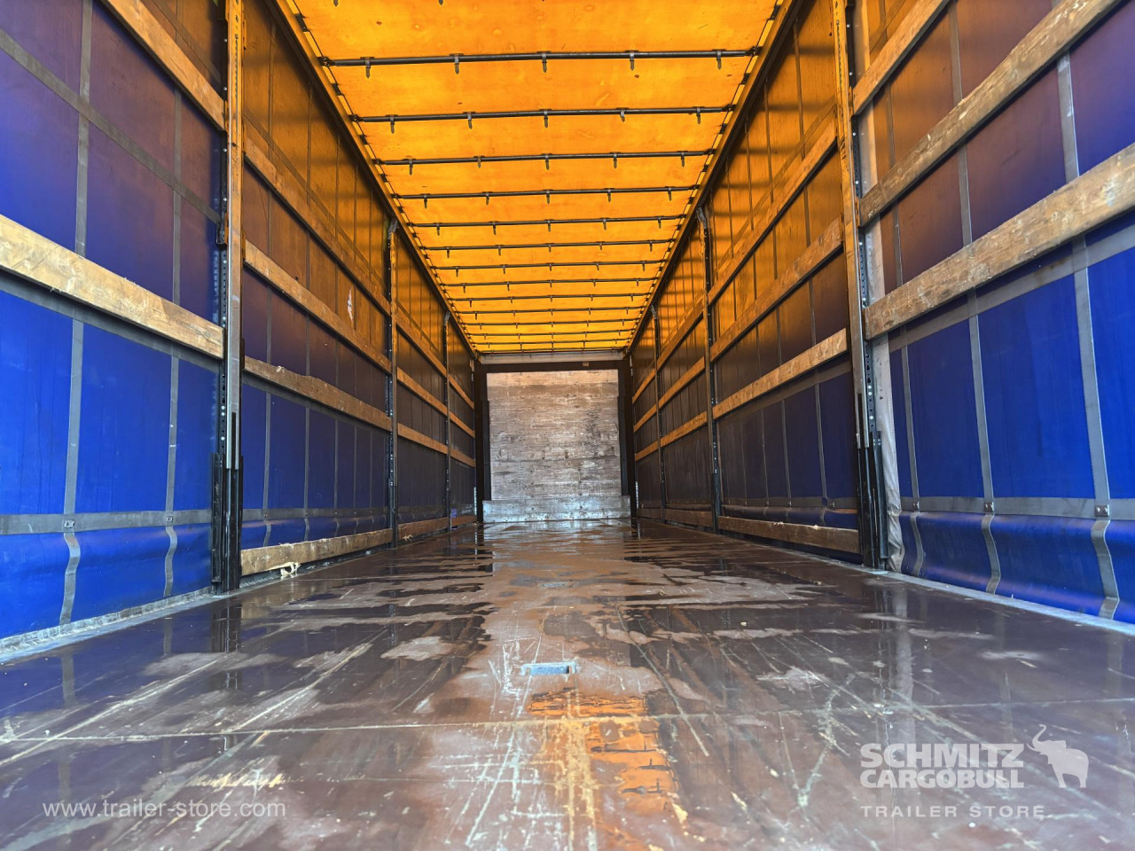 Schmitz Cargobull Curtainsider Standard 