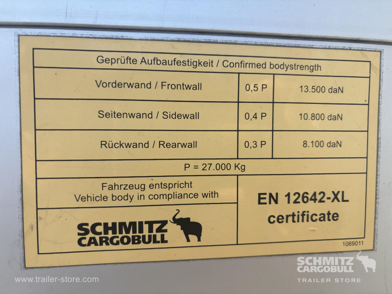 Schmitz Cargobull Curtainsider Standard 