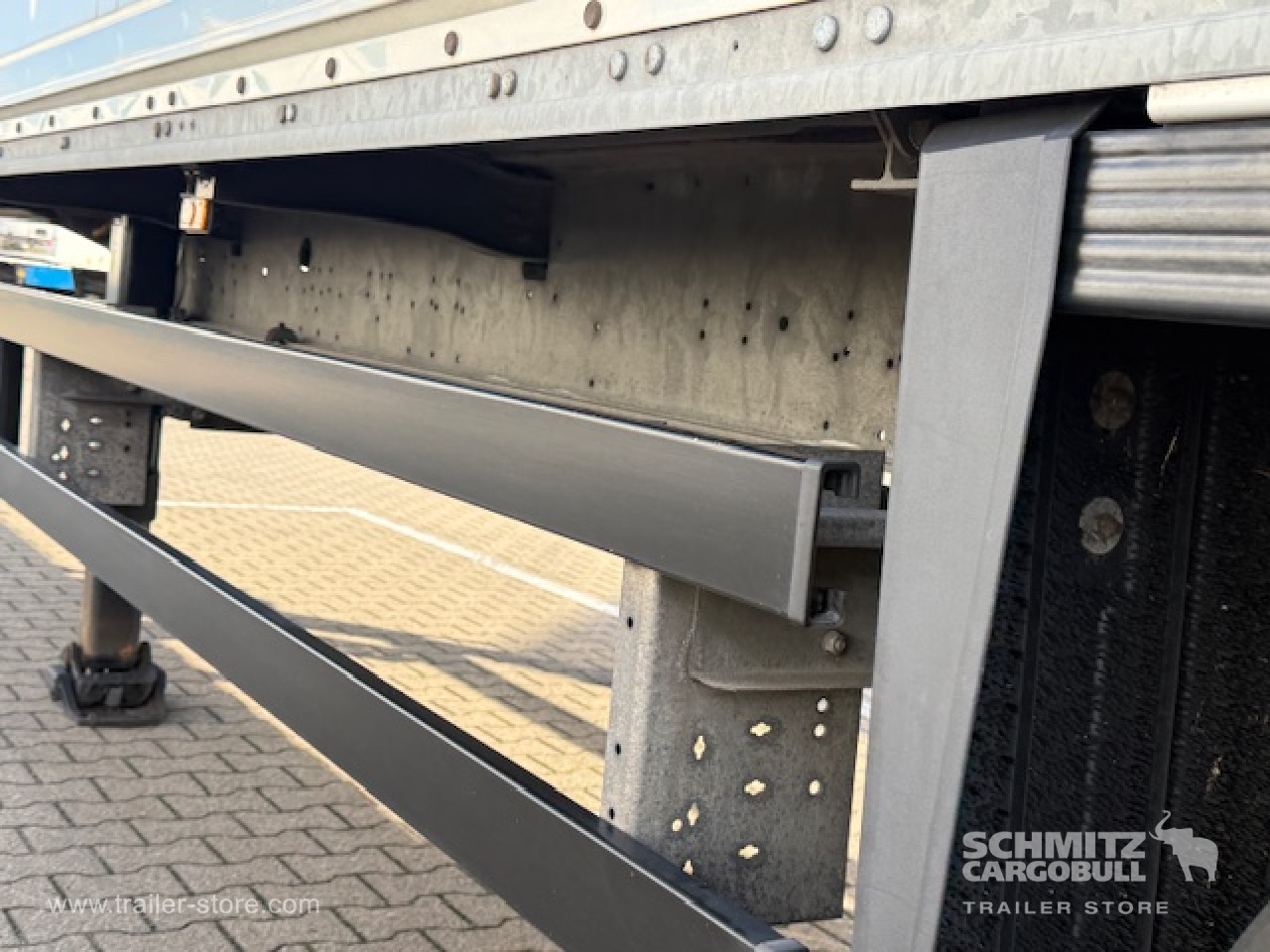 Schmitz Cargobull Oplegger Kasten Standard Taillift 