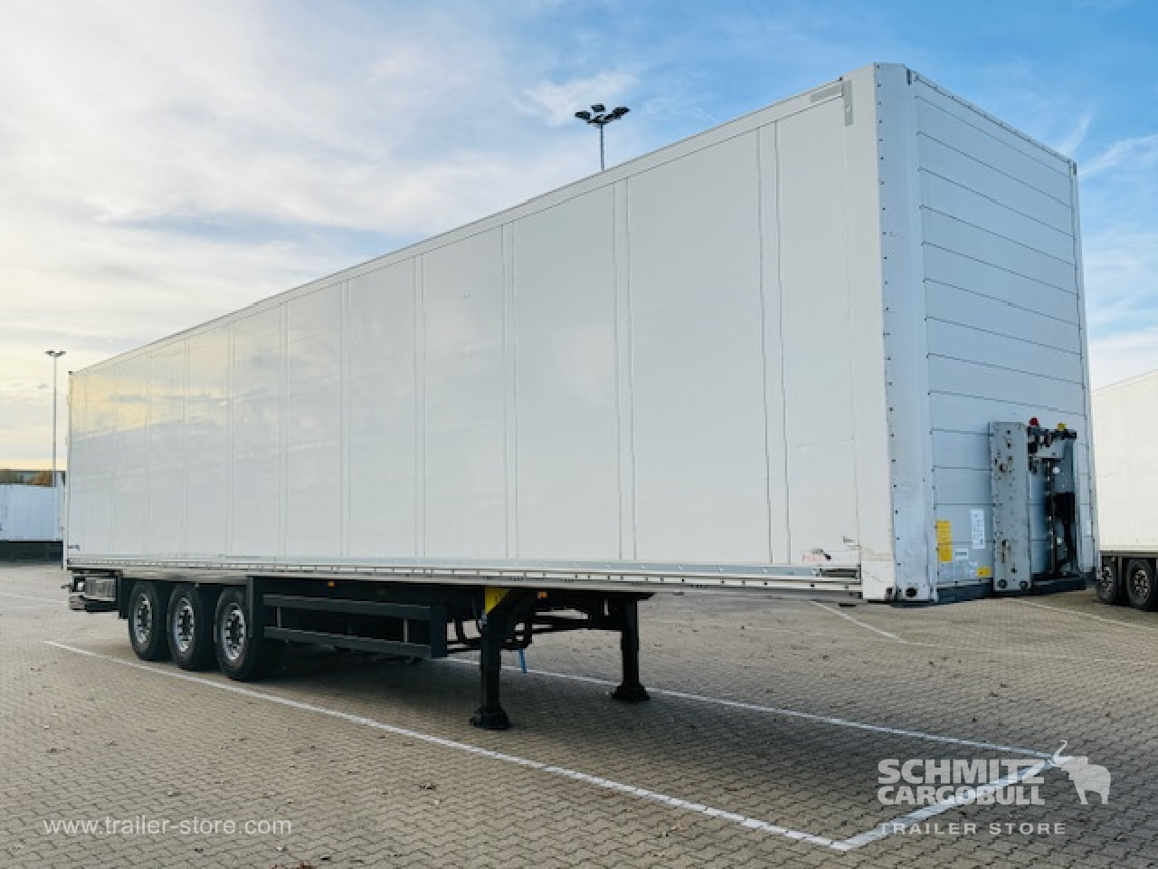 Schmitz Cargobull Oplegger Kasten Standard Taillift 