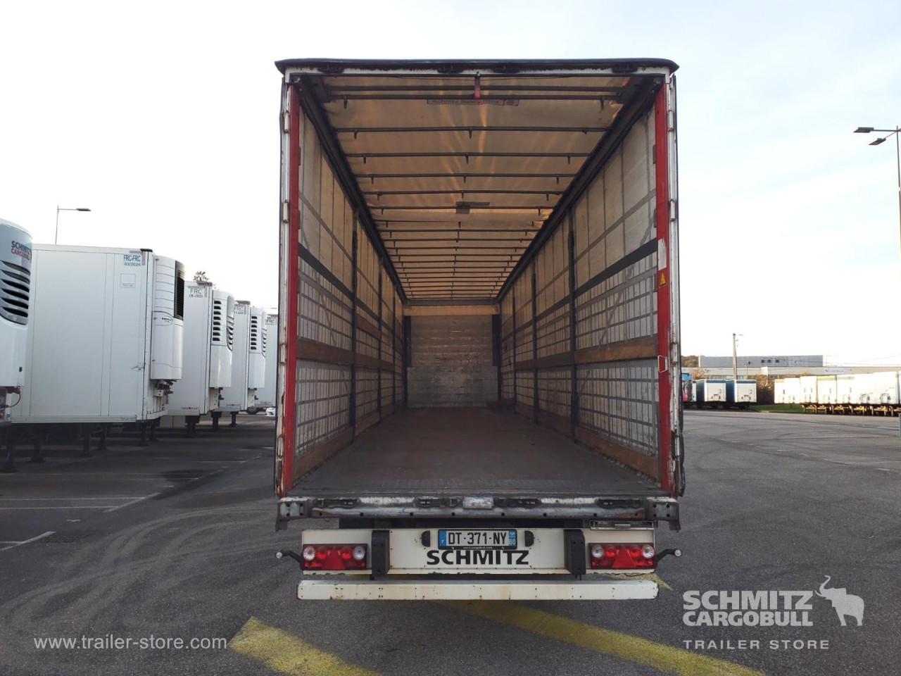 Schmitz Cargobull Semitrailer Curtainsider Standard 