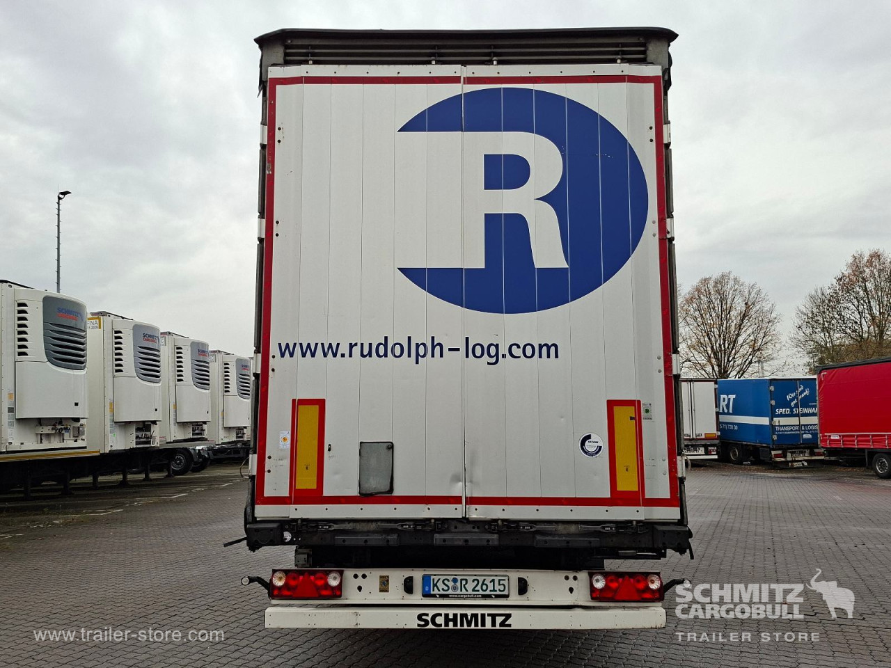Schmitz Cargobull Curtainsider Mega Getränke 
