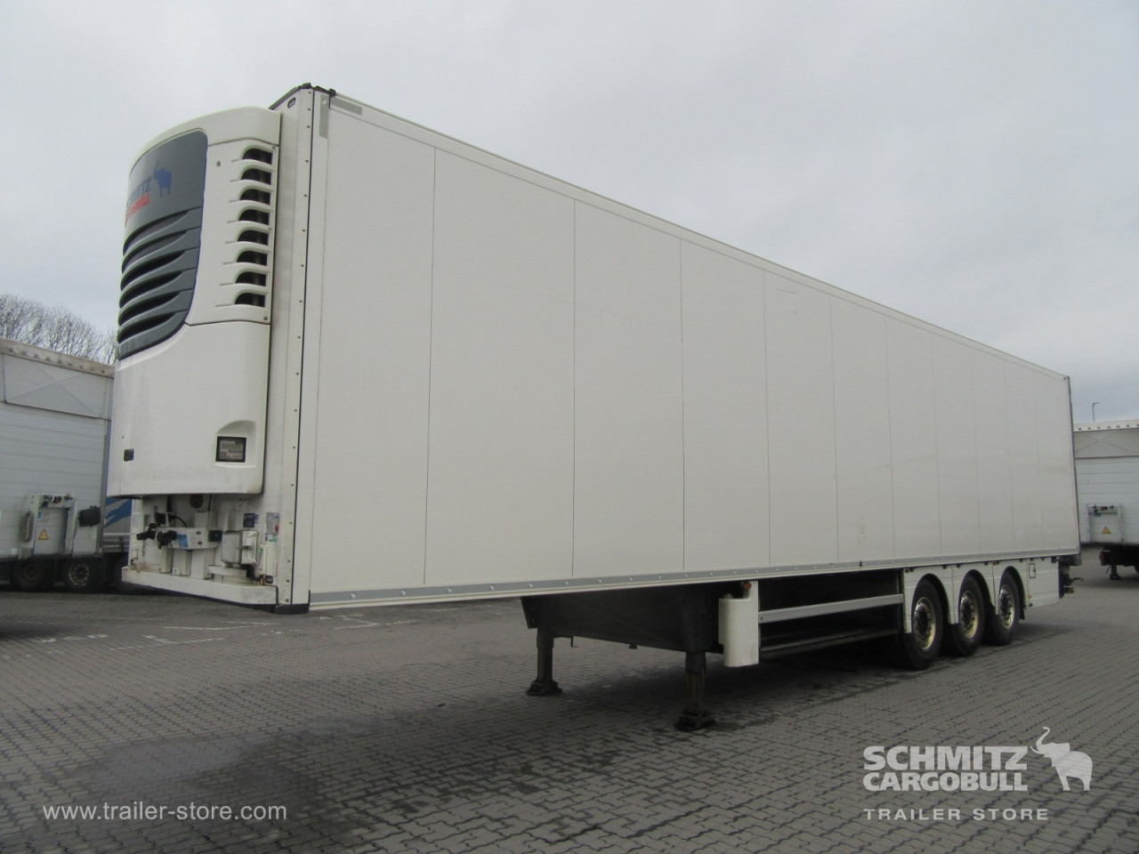 Schmitz Cargobull Tiefkühler Multitemp Doppelstock Trennwand 