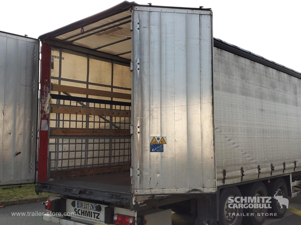Schmitz Cargobull Semitrailer Curtainsider Standard 