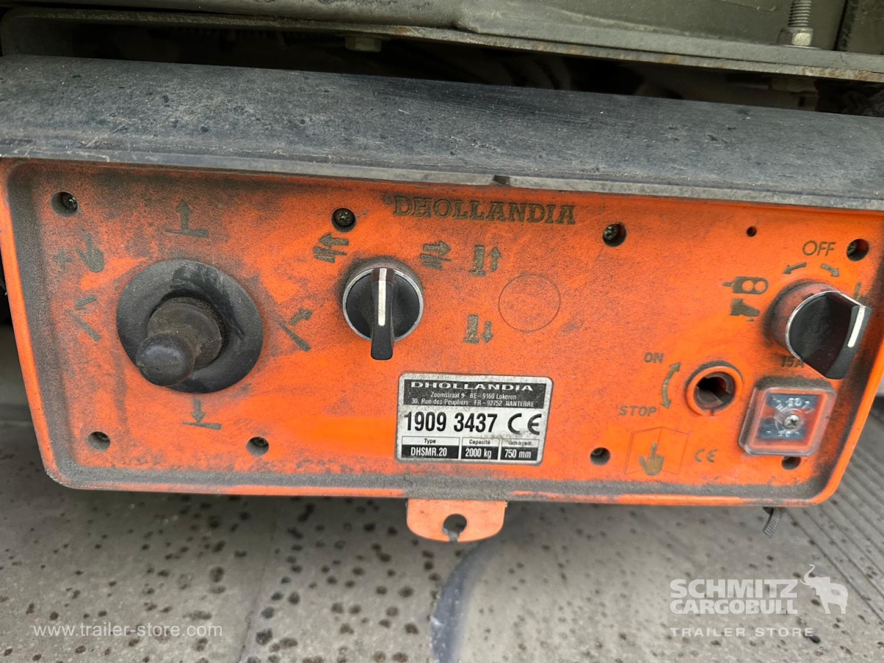 LAMBERET Semitrailer Reefer Multitemp 