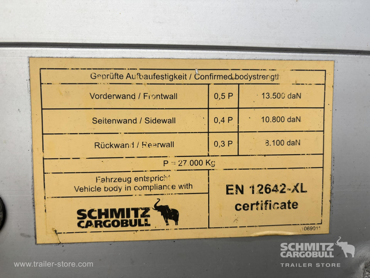 Schmitz Cargobull Curtainsider Standard 
