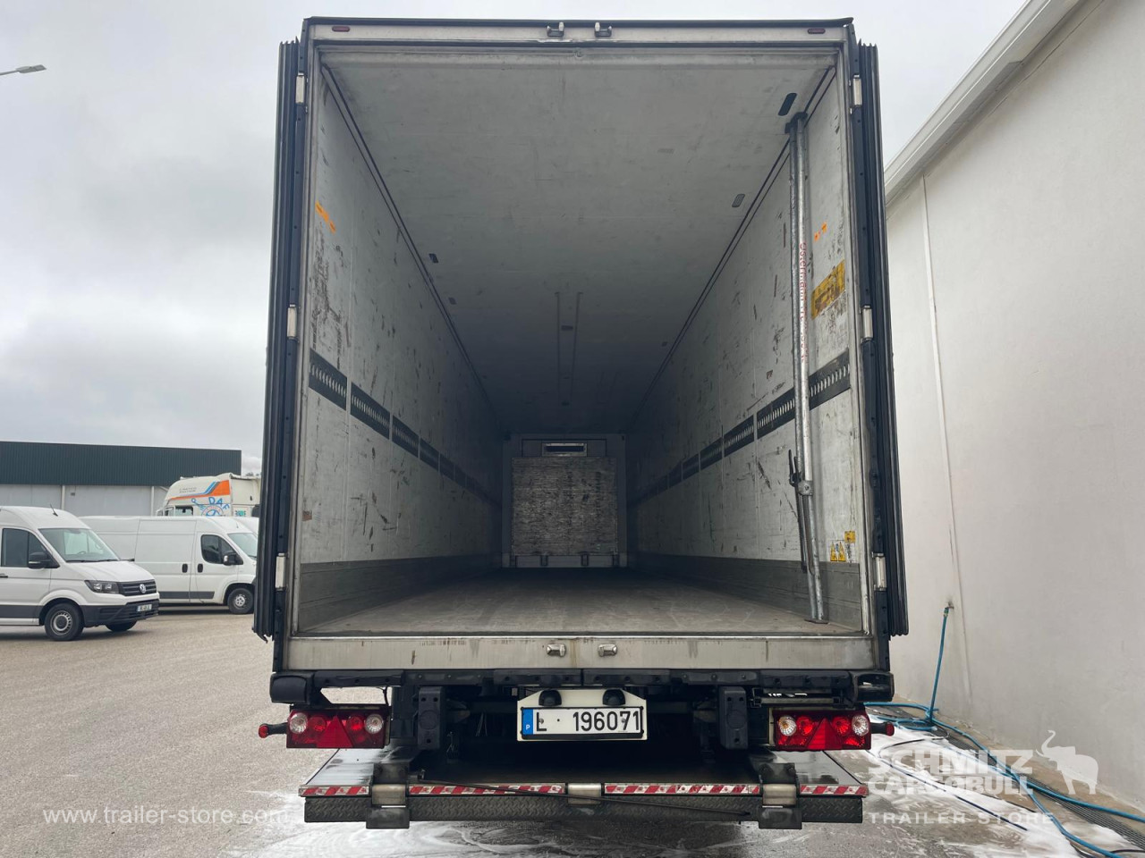 Schmitz Cargobull Reefer Standard Taillift 