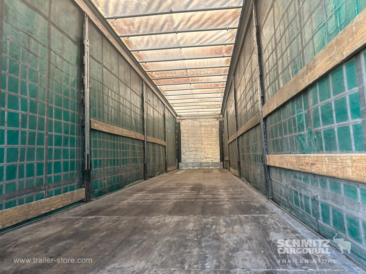 Schmitz Cargobull Semitrailer Curtainsider Mega 