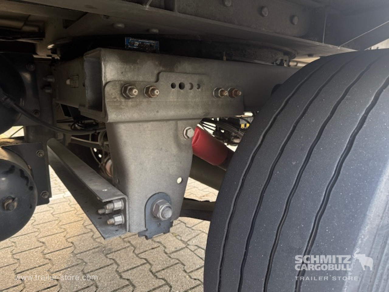 Schmitz Cargobull Oplegger Vries Standard Roller shutter door 