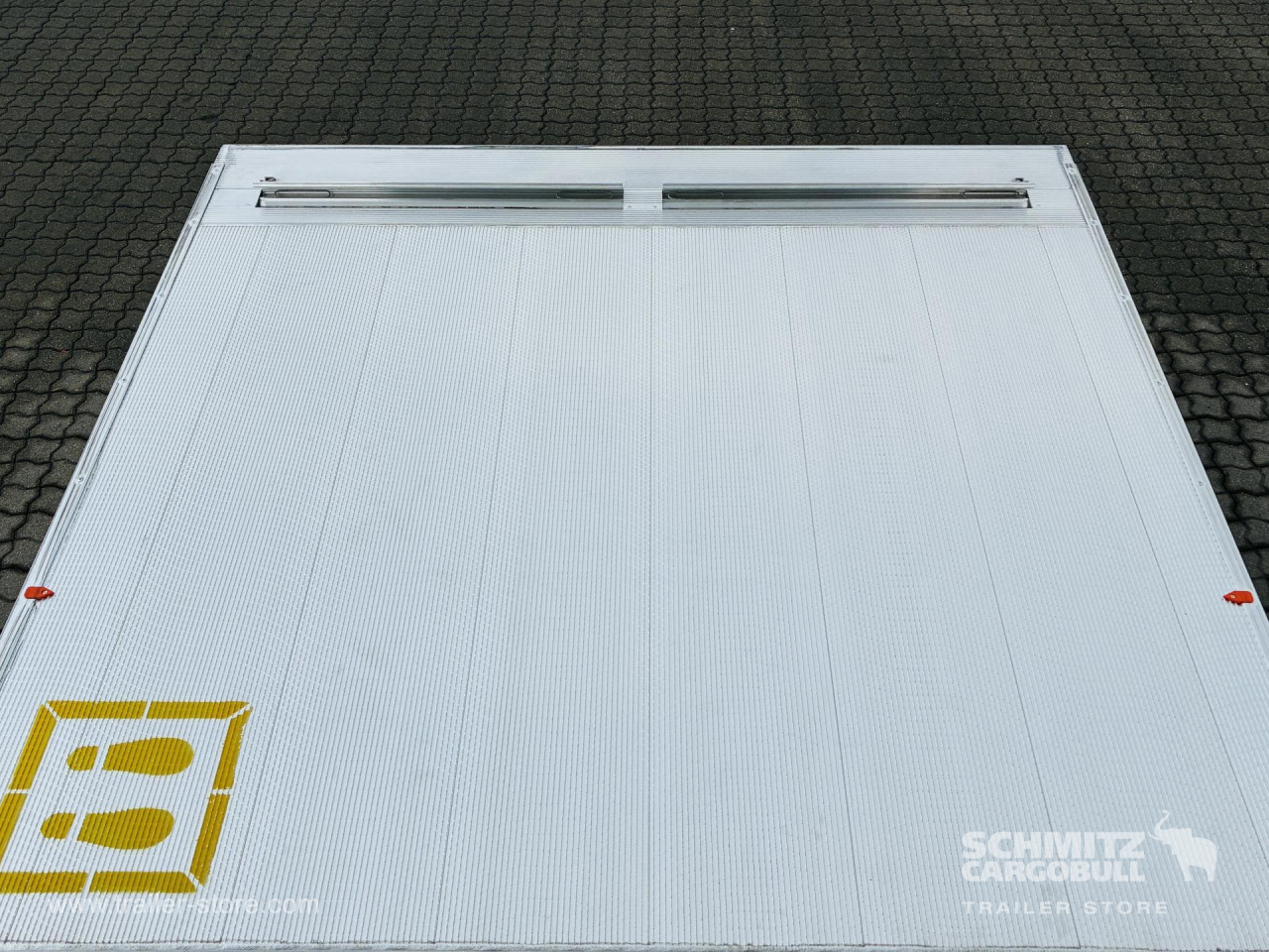 GT TRAILERS Trockenfrachtkoffer Standard Ladebordwand 
