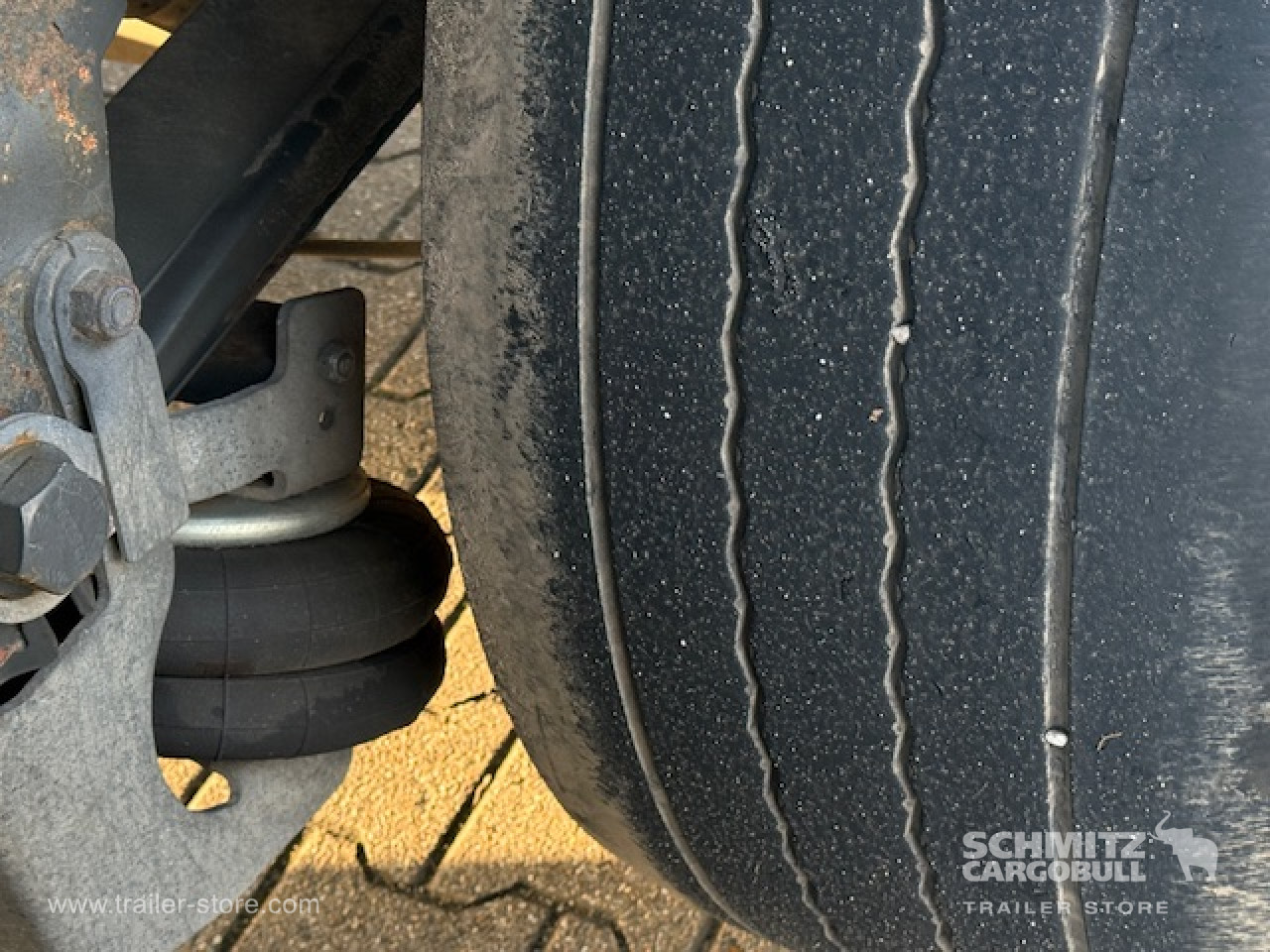 Schmitz Cargobull Oplegger Vries Standard Taillift 