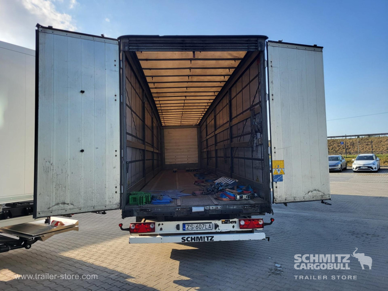 Schmitz Cargobull Curtainsider paper 