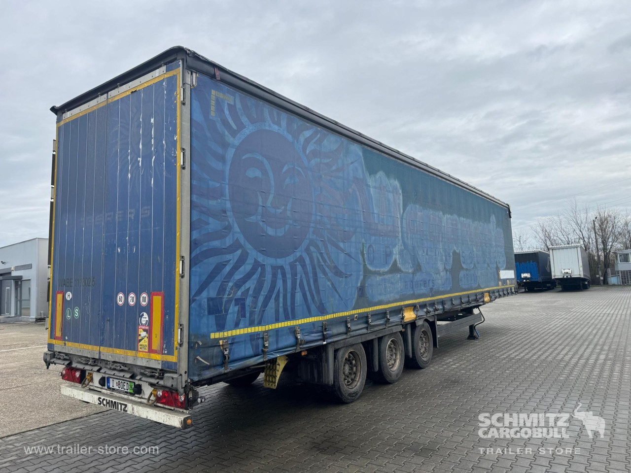 Schmitz Cargobull Curtainsider Mega 