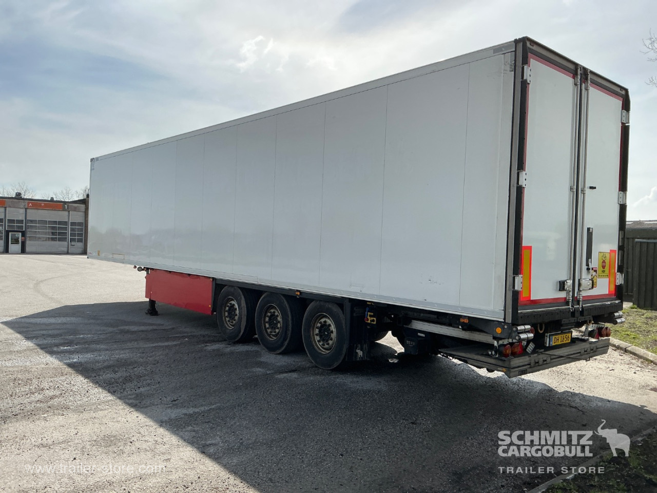 Schmitz Cargobull Auflieger Tiefkühlkoffer Multitemp Double deck Taillift 