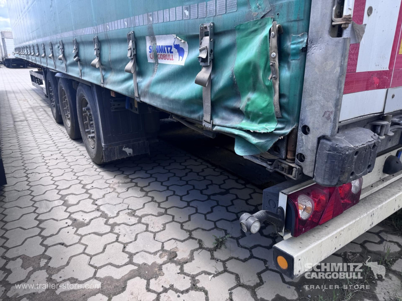 Schmitz Cargobull Curtainsider Mega 