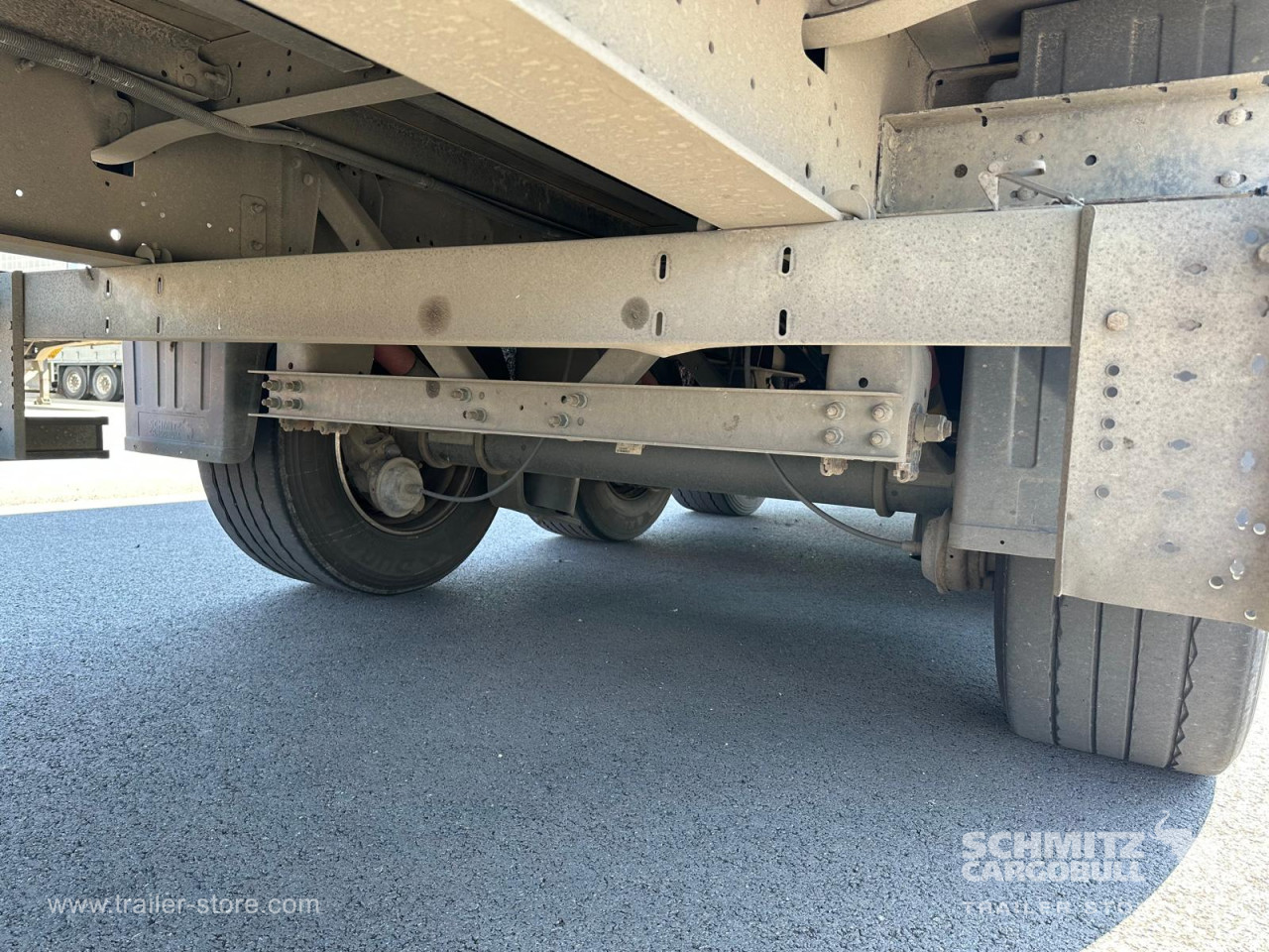 Schmitz Cargobull Semitrailer Curtainsider Mega 