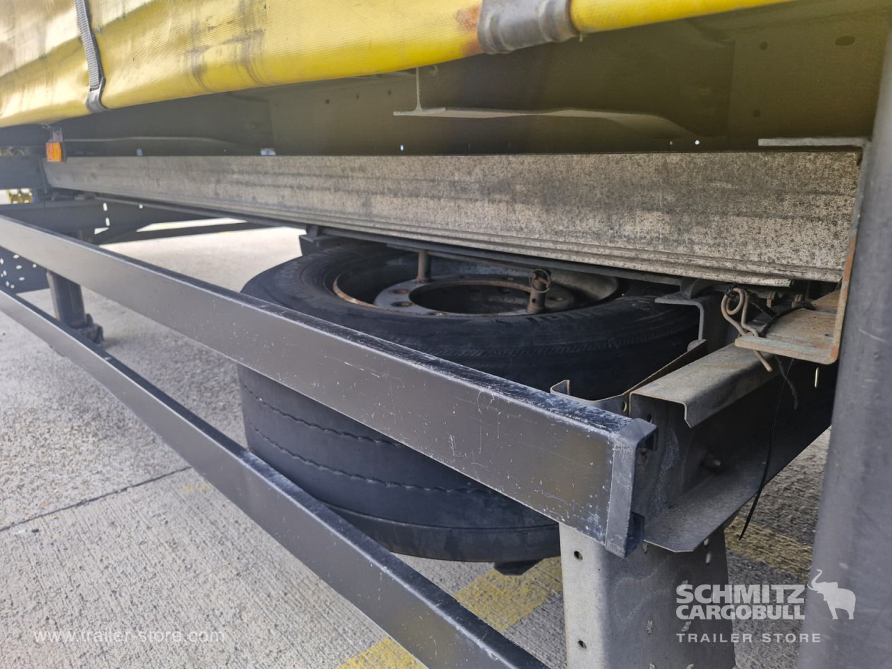 Schmitz Cargobull Curtainsider Mega 