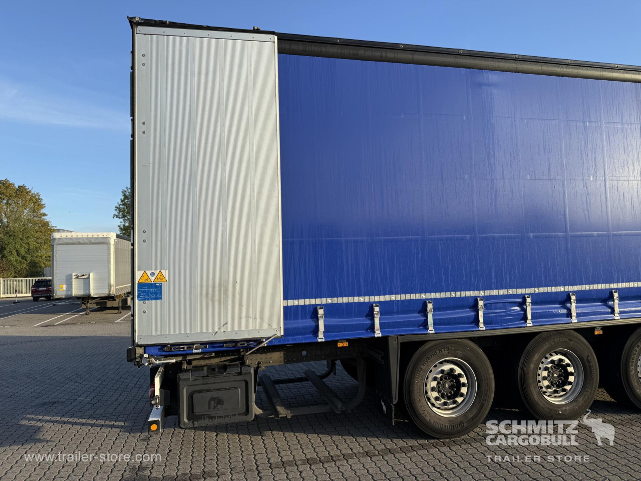 Schmitz Cargobull Curtainsider Standard Getränke 