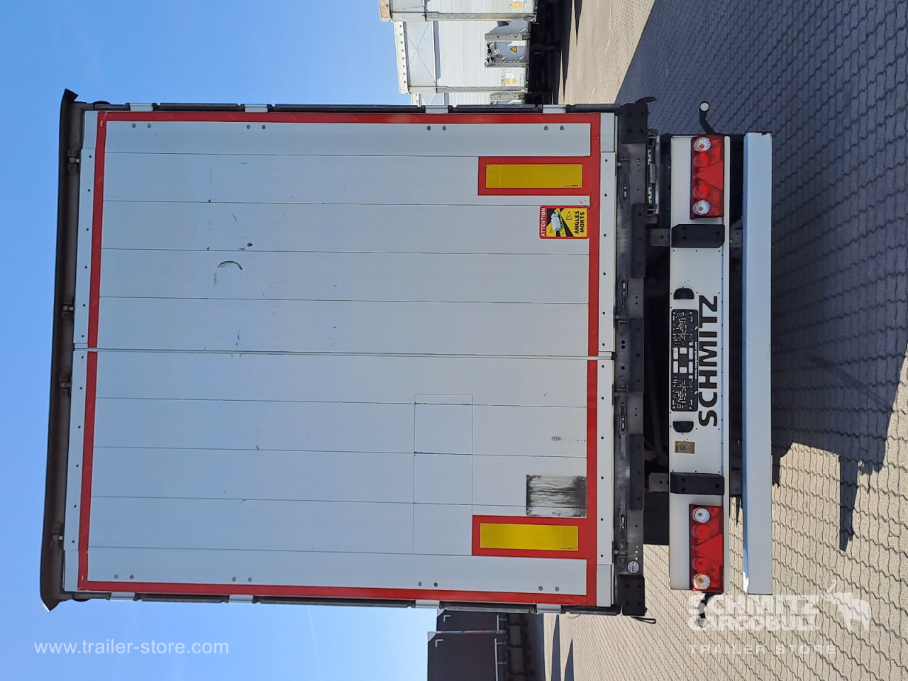 Schmitz Cargobull Curtainsider Standard Getränke 