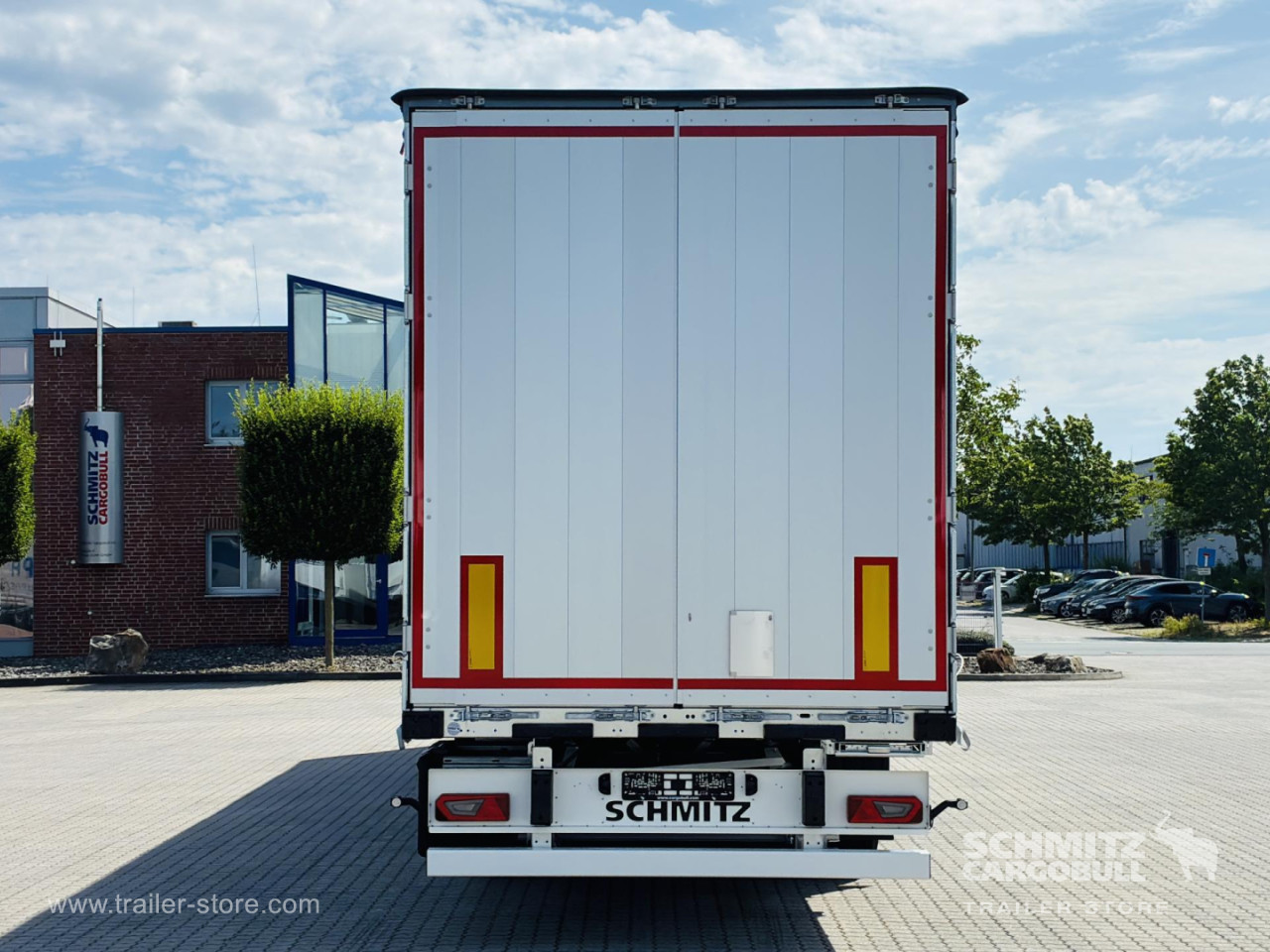 Schmitz Cargobull Curtainsider Standard Getränke 