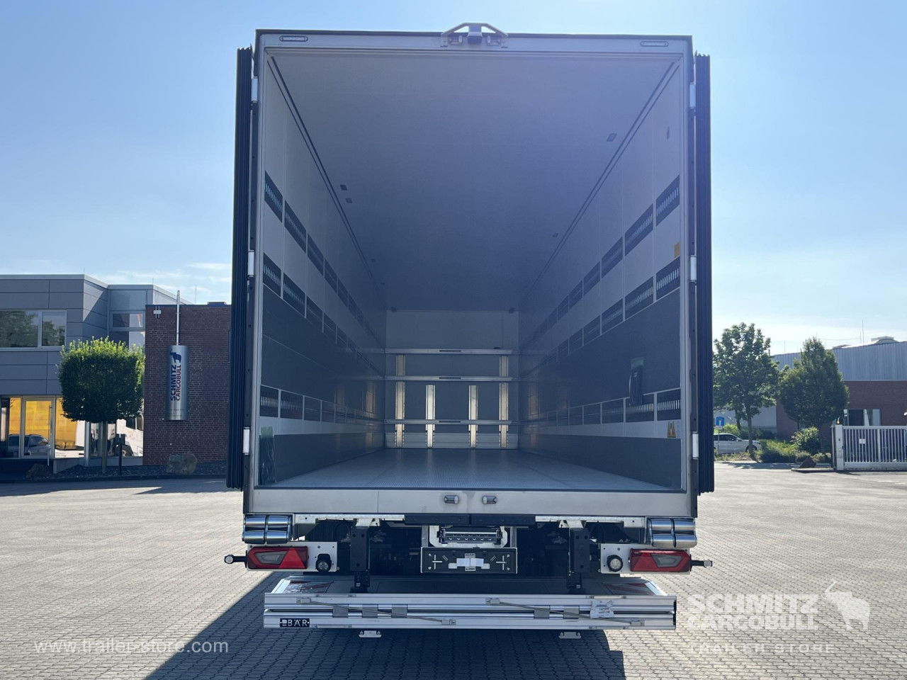 Schmitz Cargobull Tiefkühler Standard Ladebordwand 