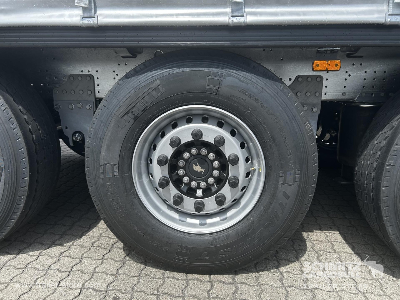 Schmitz Cargobull Curtainsider Standard Getränke 