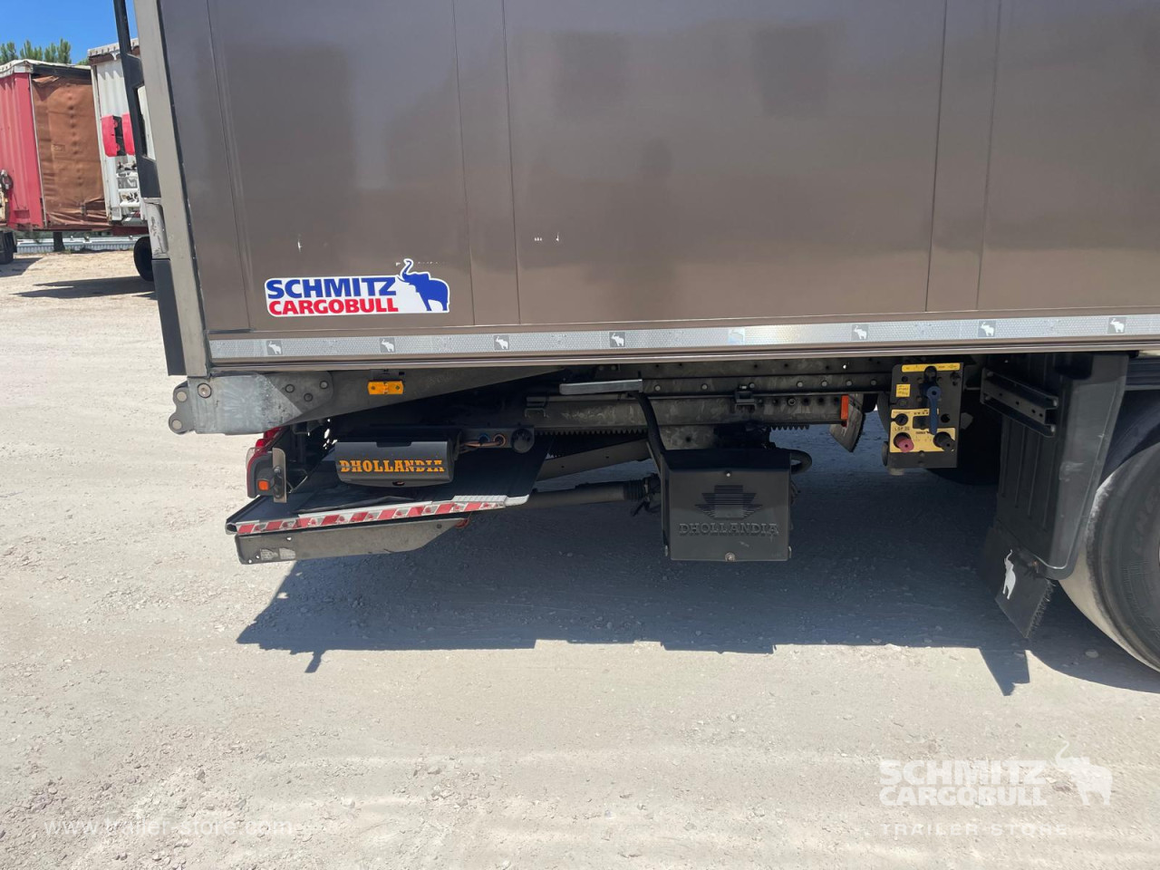 Schmitz Cargobull Reefer Standard Taillift 