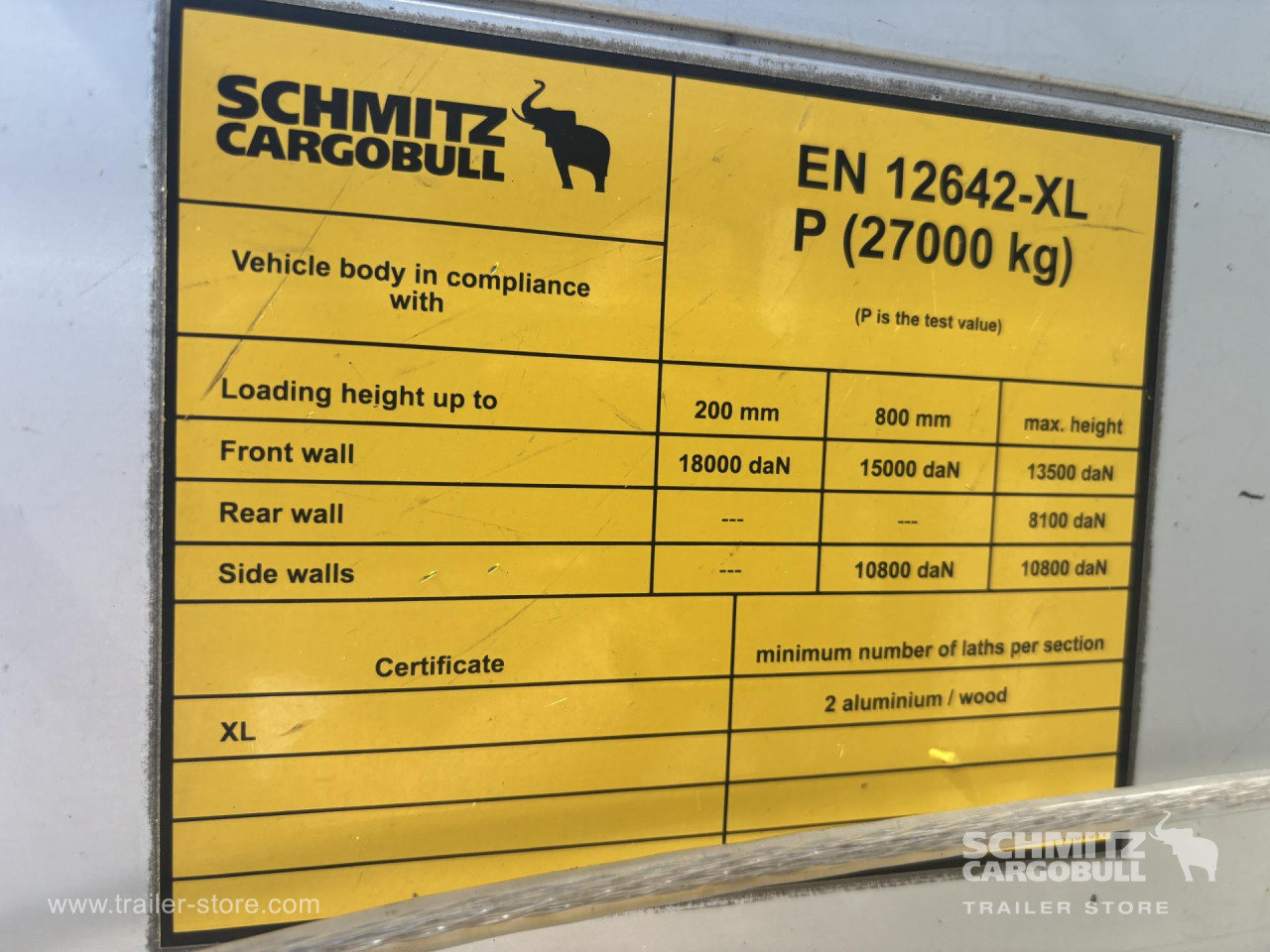 Schmitz Cargobull Curtainsider Standard 